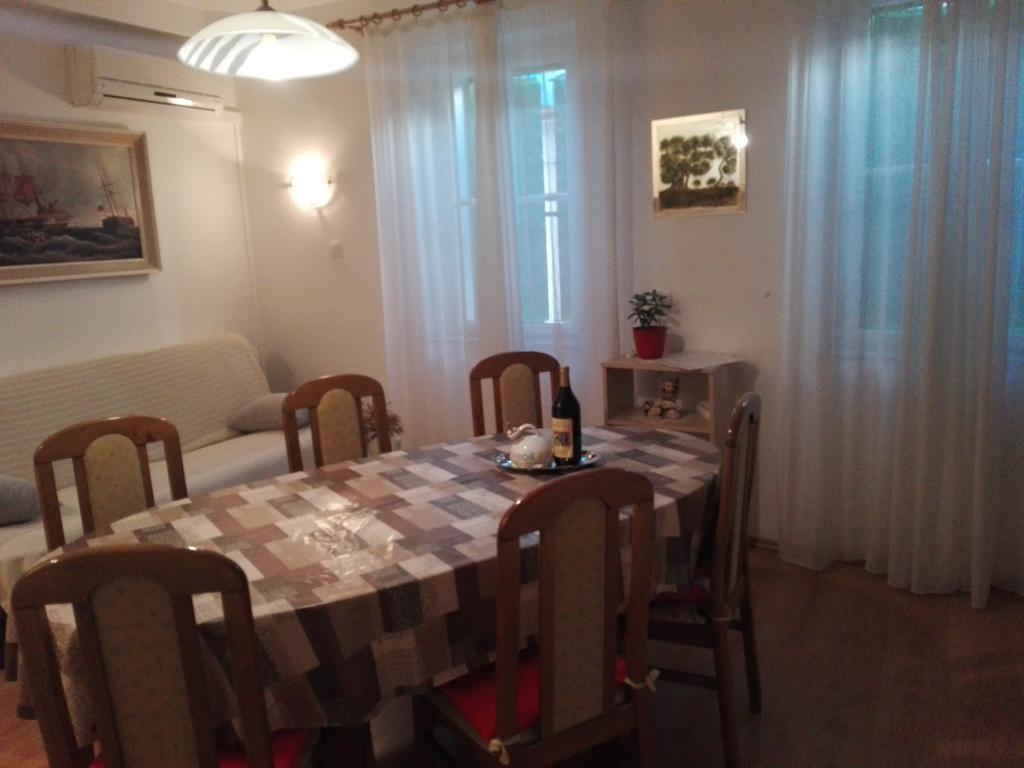 Apartman Drazin Kaštela Exteriör bild