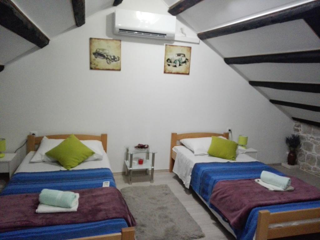 Apartman Drazin Kaštela Exteriör bild