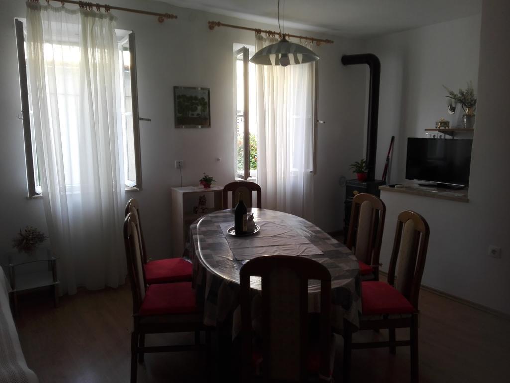 Apartman Drazin Kaštela Exteriör bild